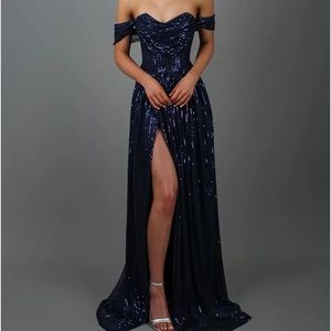 beautiful navy blue prom dress